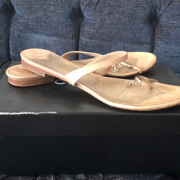 Chanel flats. - Picture 3 of 4